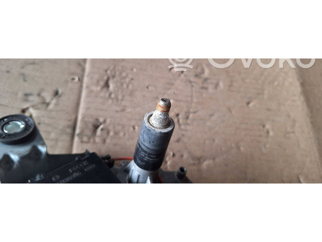 Моторчик заднего дворника 0390201594    BMW X3 E83