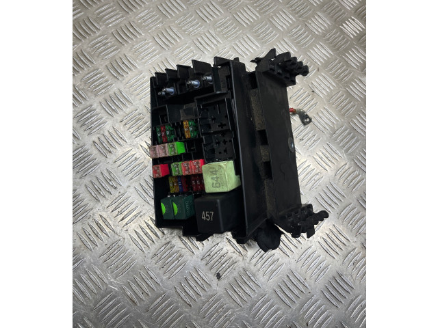 Блок предохранителей Volkswagen Jetta VI