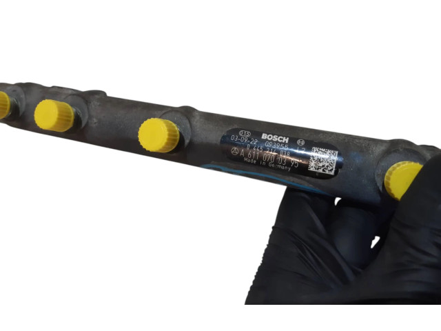 Vstřikovací lišta A6110700395 Mercedes-Benz E W210 611