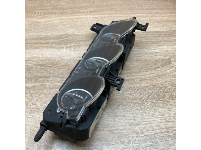 Přístrojová deska Alfa Romeo 147 2000 60696626, A2C53090933