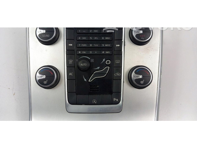 Блок управления климат-контролем    Volvo V60