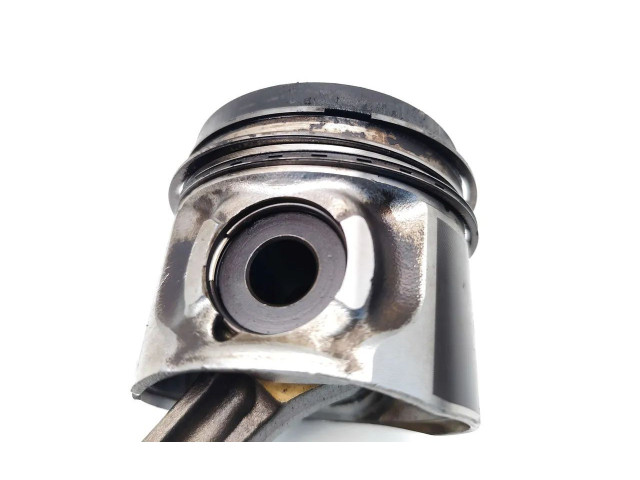 Поршень с шатуном N22A2 N22A2 Honda CR-V