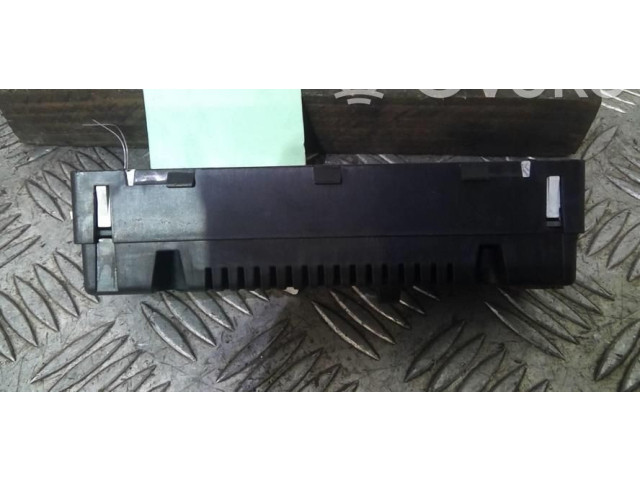 Дисплей    9822637880   Peugeot 207