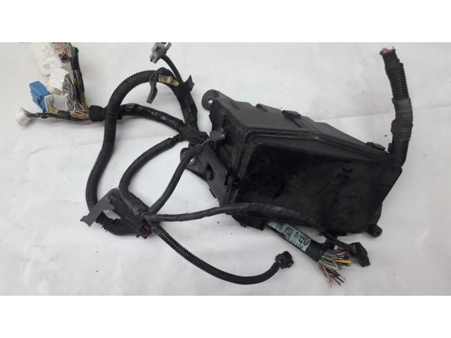 Блок предохранителей  8266253070, 82662-53070   Lexus IS 220D-250-350    