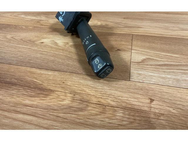 Ручка стеклоочистителей 9452391   Volvo V70