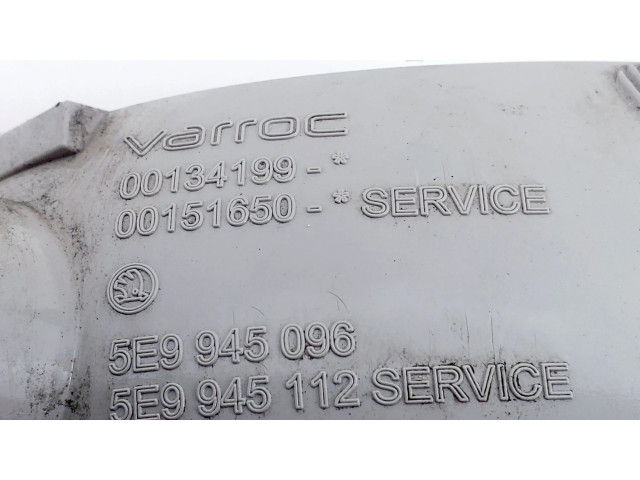 Задний фонарь правый 5E9945096, 5E9945112    Skoda Octavia Mk3 (5E)   2013-2019 года