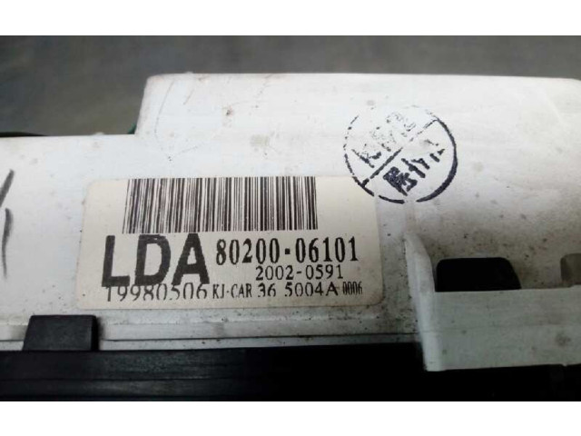 Přístrojová deska SsangYong Korando 1998 8020006101