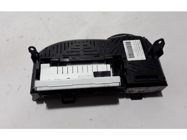 Панель приборов 8200495618 Renault Twingo II