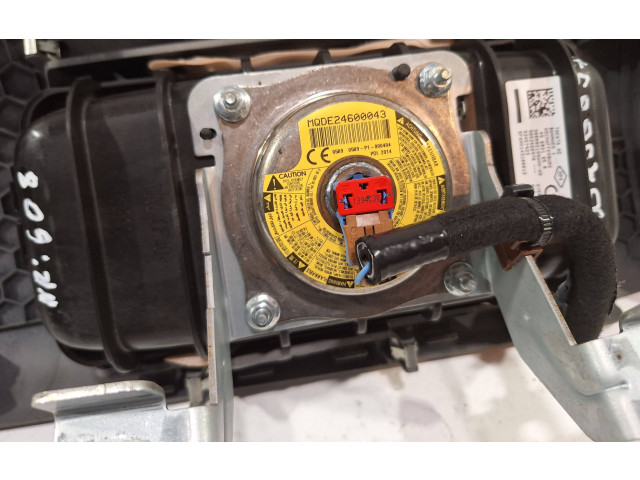 Подушка безопасности пассажира 985256697R   Renault Trafic III (X82)