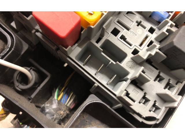 Блок предохранителей Fiat Grande Punto