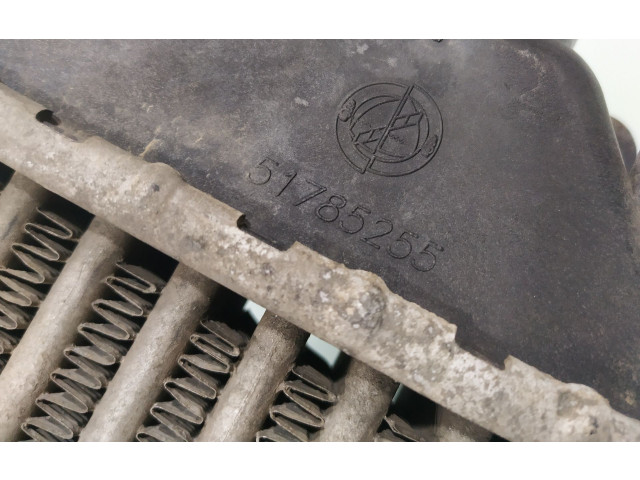 Интеркулер 51785255 Fiat Linea