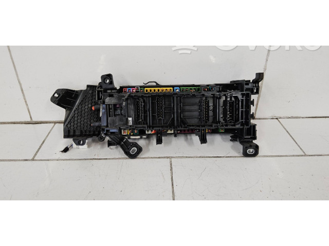 Блок предохранителей A2465400040 Mercedes-Benz A W176