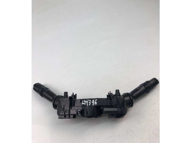 Подрулевой переключатель 202008910 KIA Rio