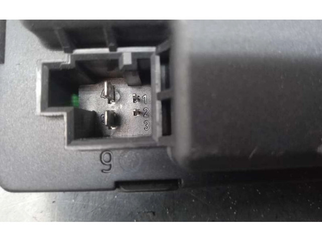 Блок комфорта 2118208485, DELANTERADERECHA   Mercedes-Benz E AMG W210   