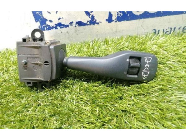 Pojistková skříňka Включатель стеклоочистителей 8363664, 8363664 BMW 5 E34 2002