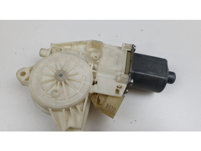 Задний двигатель механизма для подъема окон