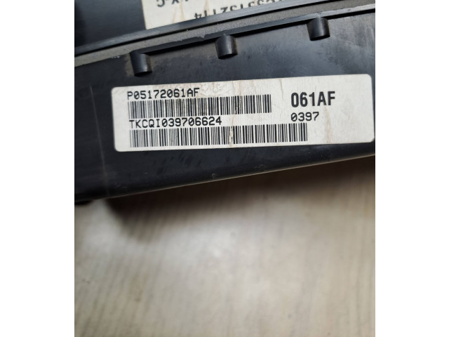 Панель приборов P05172061AF, 061AE   Chrysler 300 - 300C       