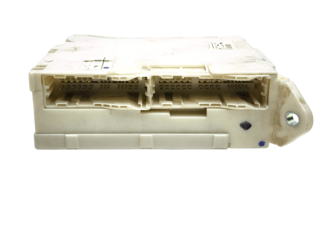 Pojistková skříňka 8273030620 Lexus GS 300 350 430 450H 2007