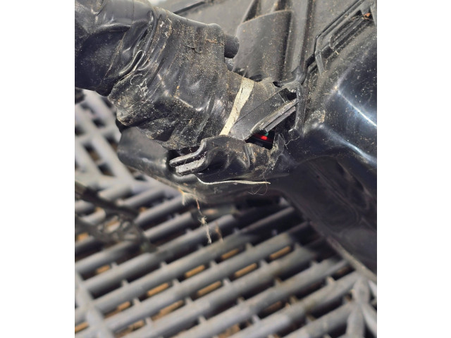 Pojistková skříňka 821150DQ50C Toyota Yaris 2016