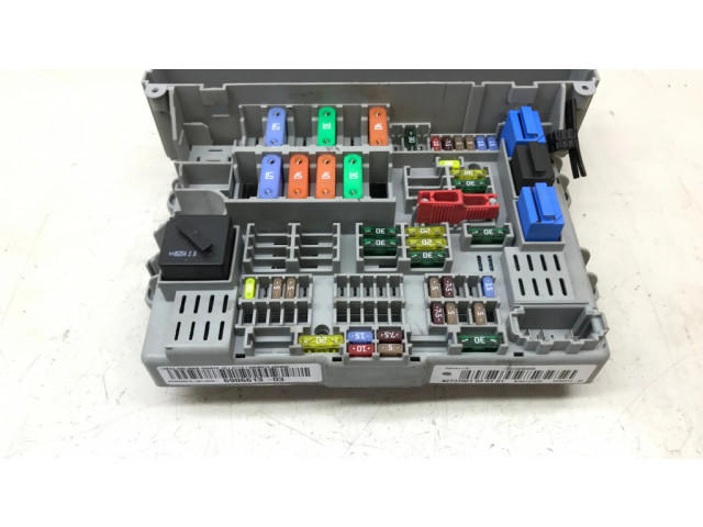 Блок предохранителей B010095000, 6906613 BMW 1 E81 E87