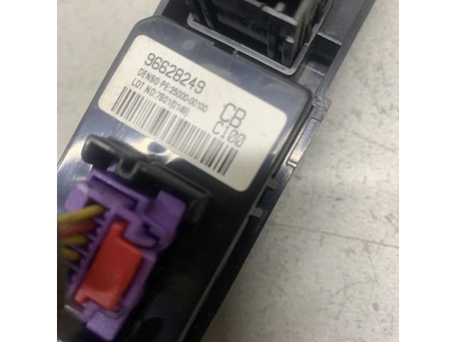 Дисплей 96628249 Chevrolet Captiva