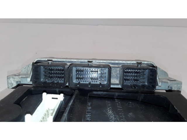 Řídící jednotka    Renault Thalia II 2010