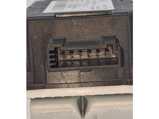 Řídící jednotka 958001P500   KIA Venga 2010