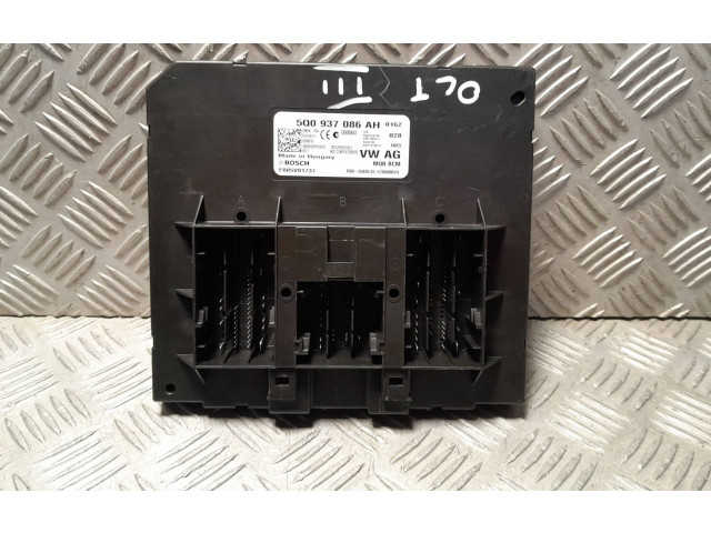 Блок комфорта 5Q0937086AH, F005V01737   Skoda Octavia Mk3 (5E)   