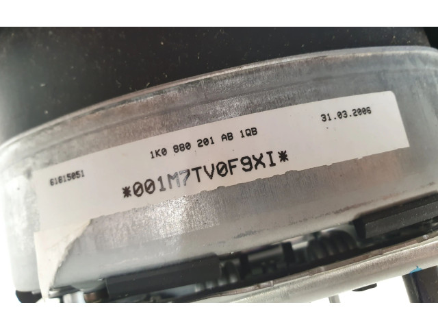 Подушка безопасности водителя 1K0880201AB Volkswagen Jetta V