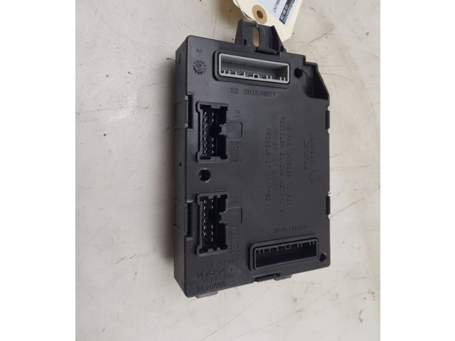 Блок управления Renault Twingo III