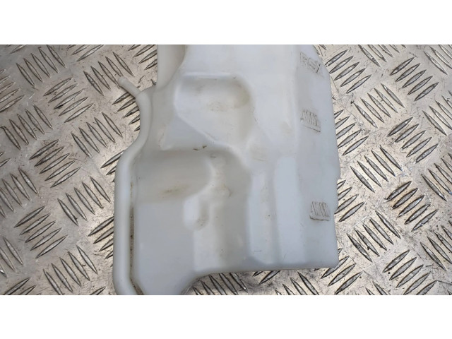 Расширительный бачок охлаждающей жидкости