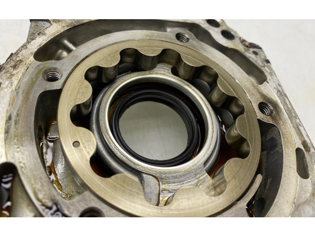 Масляный насос     Subaru Forester SF 