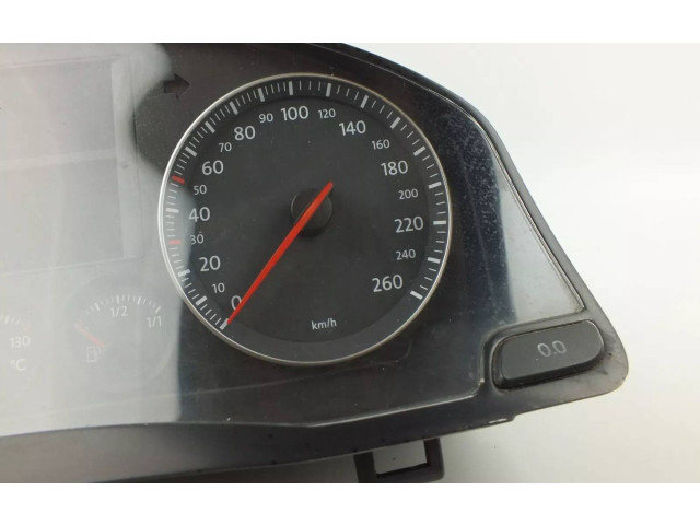 Панель приборов 1K0920852J   Volkswagen Jetta V       