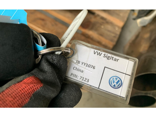 Комплект блоков управления 03C906022CA   Volkswagen Jetta VI