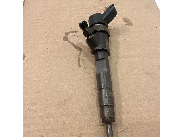 Vstřikovač 0445110021 Volvo S40, V40 pro naftový motor 1.9