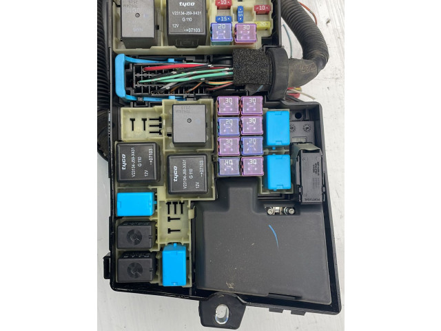 Блок предохранителей Mazda CX-7