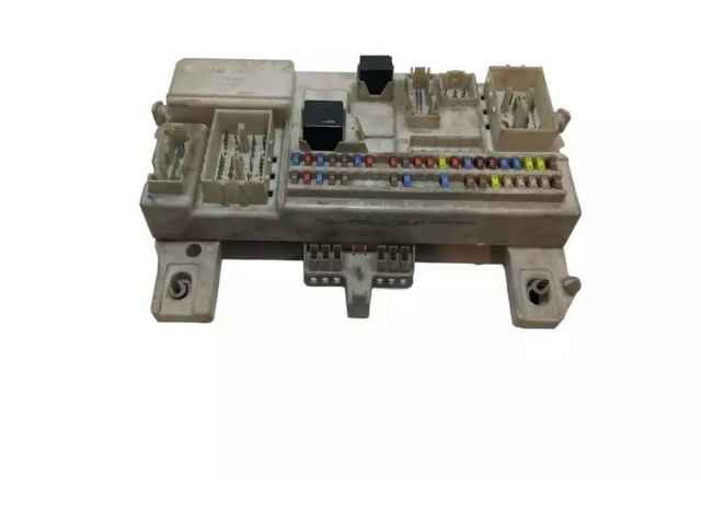 Блок предохранителей 8690720, 519096127   Volvo V50    