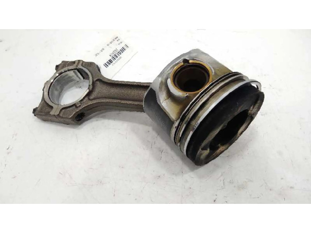 Píst BMW X5 E53 3.0