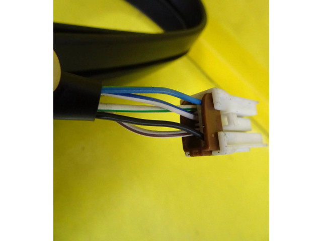 Зеркало электрическое Mitsubishi Carisma 2000 - 2004 года