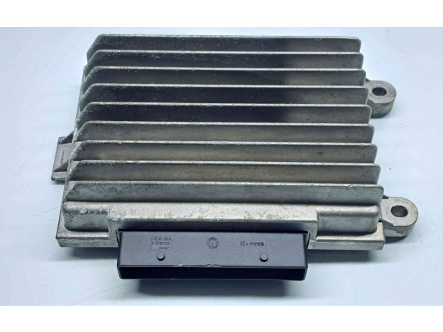 Топливная рампа 8J0035223B Audi TT Mk1