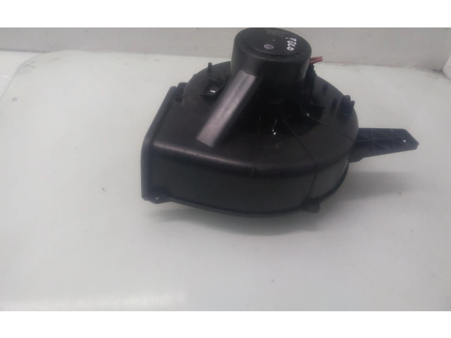 Вентилятор печки       Volkswagen Polo IV 9N3