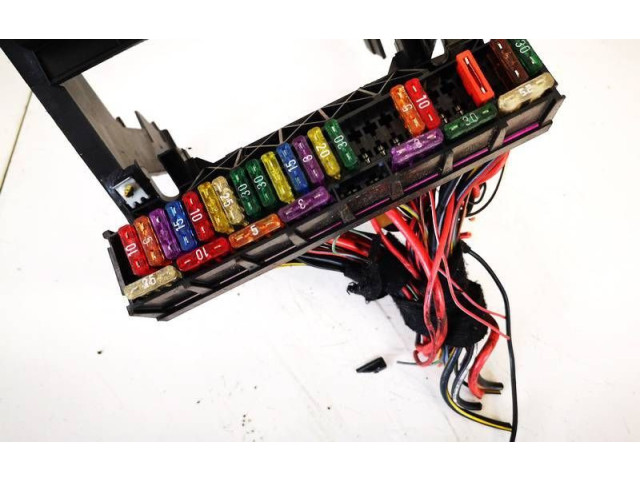 Блок предохранителей 7m0937499a, 97vw14a301ab Ford Galaxy