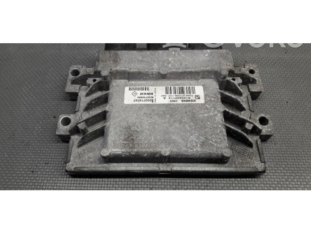 Блок управления двигателем Блок управления S120200113 Renault Twingo II