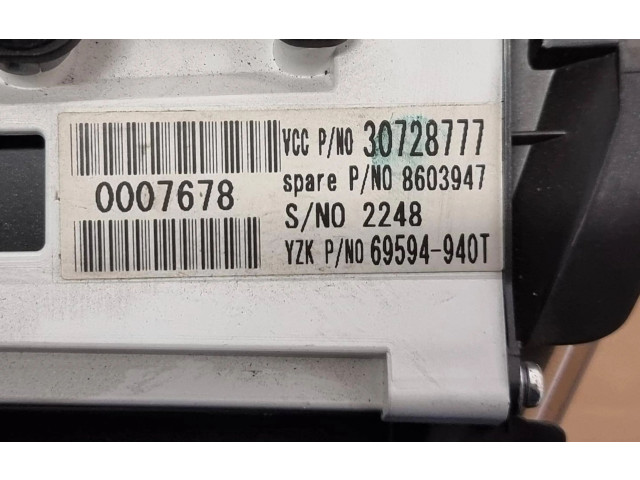 Панель приборов 30728777, 69594940T Volvo C70