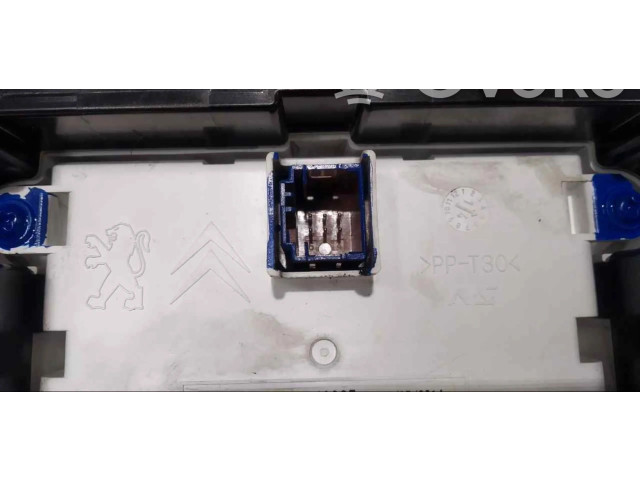 Přístrojová deska Peugeot 3008 I 2014 9806268180