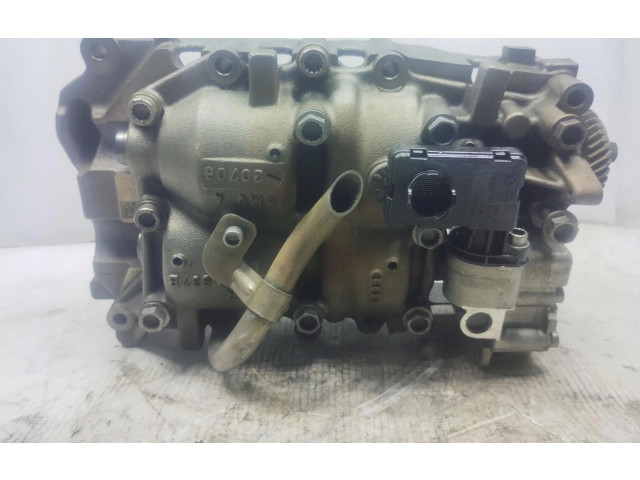 Масляный насос 03G103537B Audi A6 S6 C6 4F