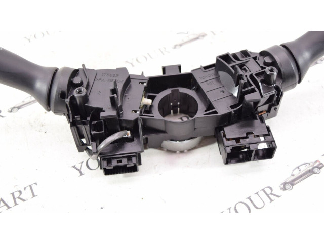 Přístrojová deska  Toyota Prius (XW20) 2008 4710017F052  