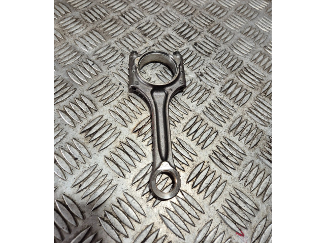 Шатун  B4204T52, 31401957    Volvo XC60  