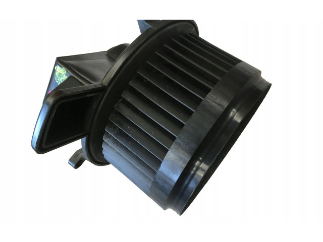 Вентилятор печки    T6595004   Maserati Levante