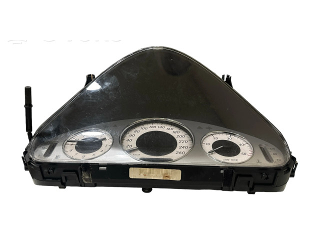 Přístrojová deska Mercedes-Benz E W211 2007 A2115405747, 110080292